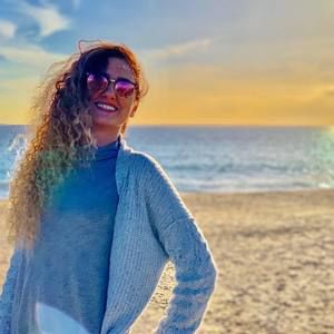 Meet your Posher, Elham